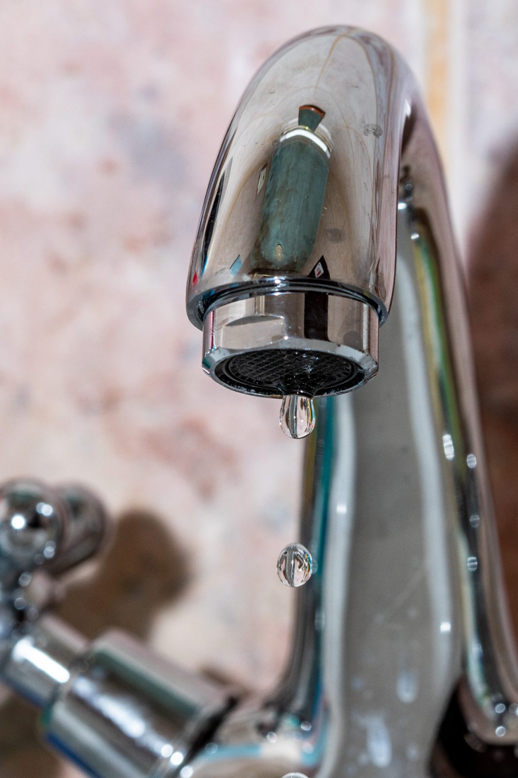 Kako vpliva trdota vode v gospodinjstvu ?